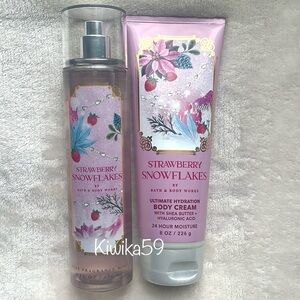 Bath & Body Works Strawberry Snowflakes